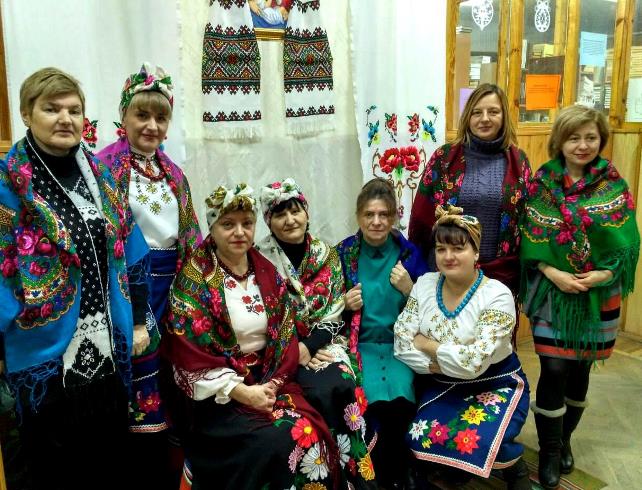 Бібліотека перетворилася у затишну світлицю